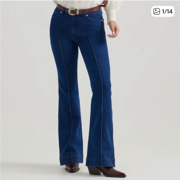NWT! Wrangler Yellow Rose Kendra Scott Pintuck Flare Jeans 29 Trouser Wide Leg - Picture 1 of 11